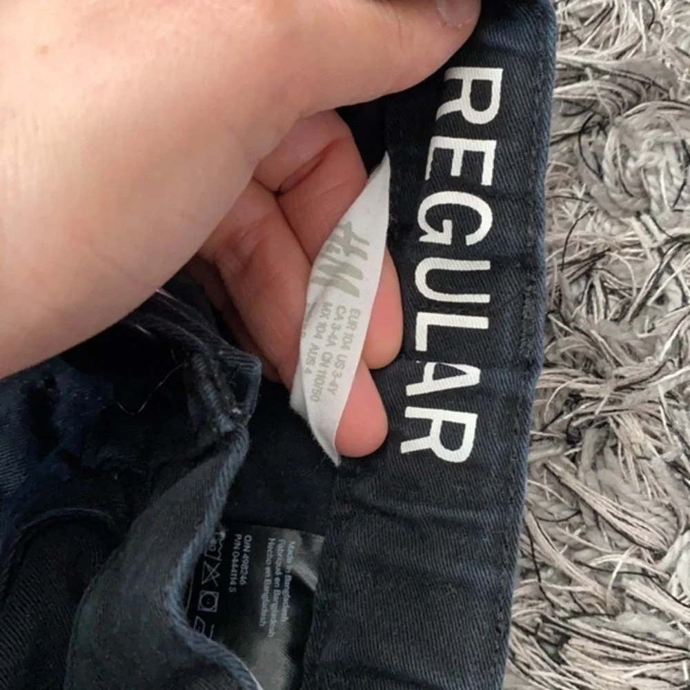 H&M black boys denim pants 3-4 years.